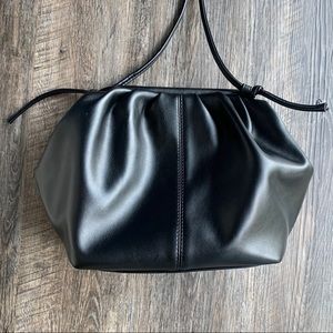 Prim & Clove “The Pip” Crossbody Purse